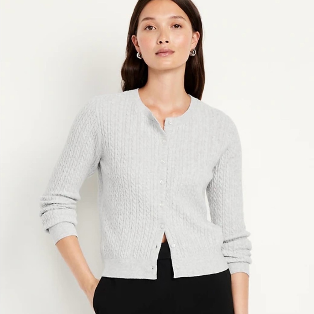 Old Navy SoSoft Light Gray Cable Knit Cardigan
